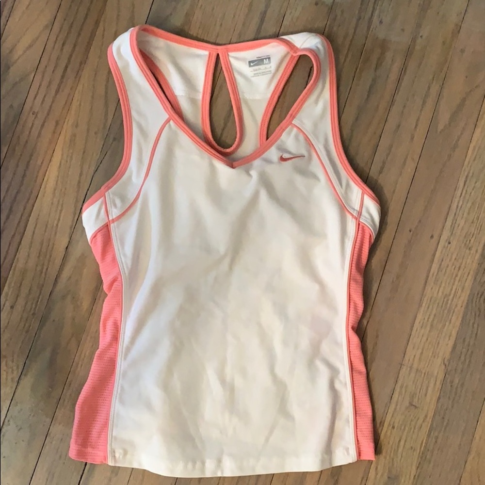 Nike fit dry workout tank. Size medium.